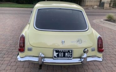 Mg-Cgt-1969-Pale-Primrose-Black-4