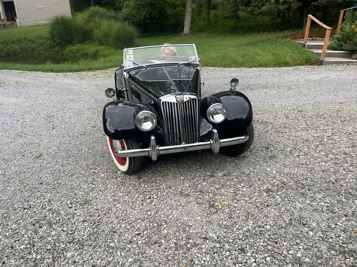 Mg-F-tf-1954-Black-Red-14