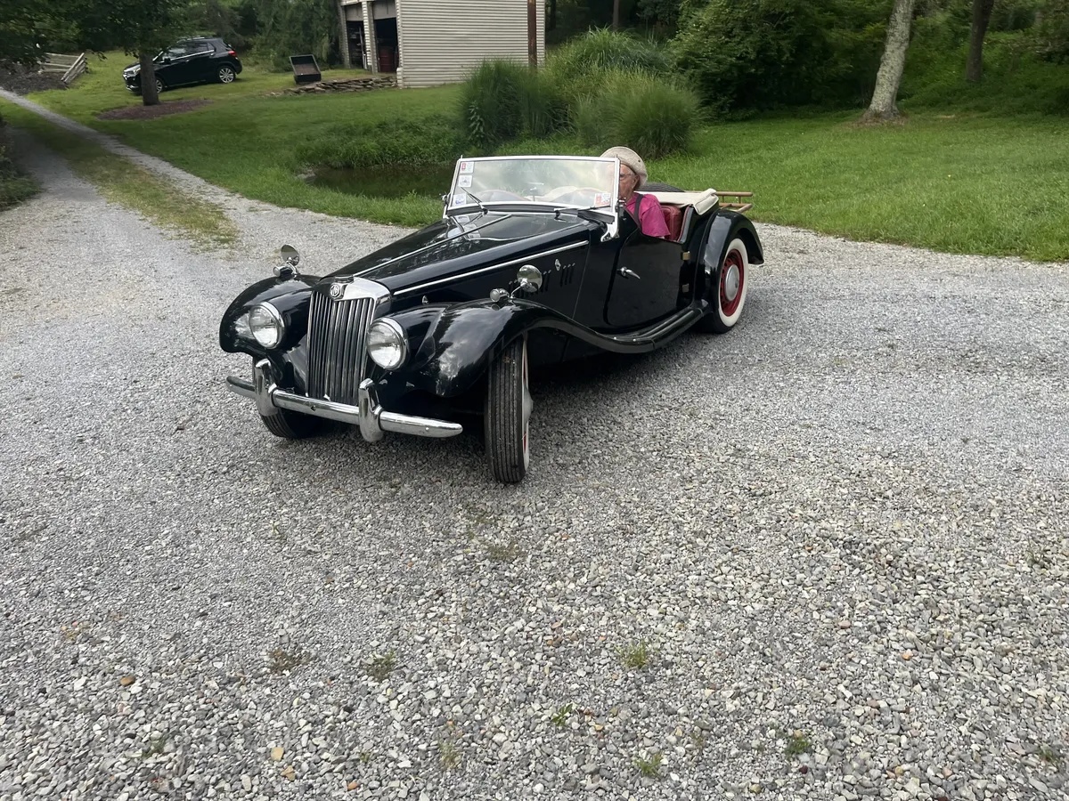 Mg-F-tf-1954-Black-Red-15