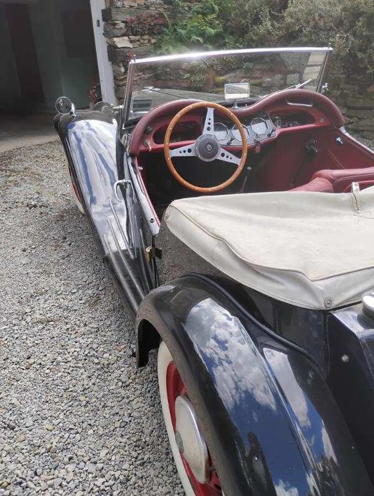 Mg-F-tf-1954-Black-Red-7