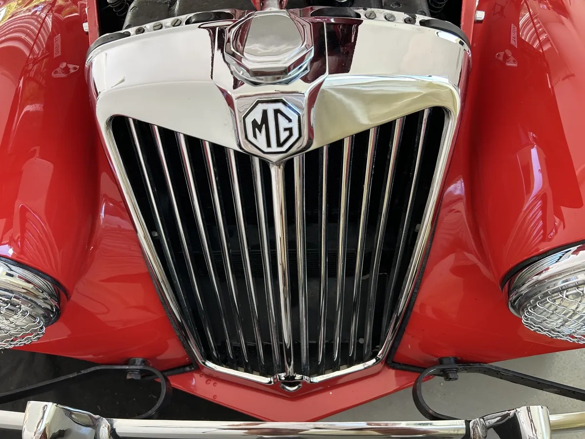 Mg-F-tf-1955-Red-Red-13