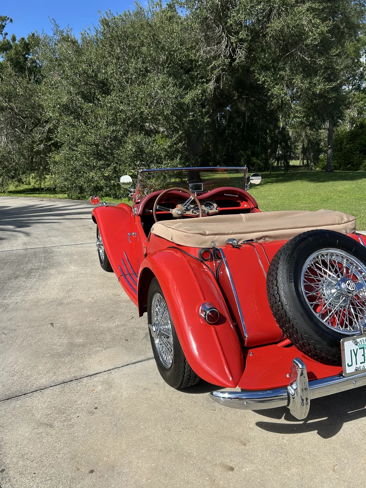 Mg-F-tf-1955-Red-Red-4