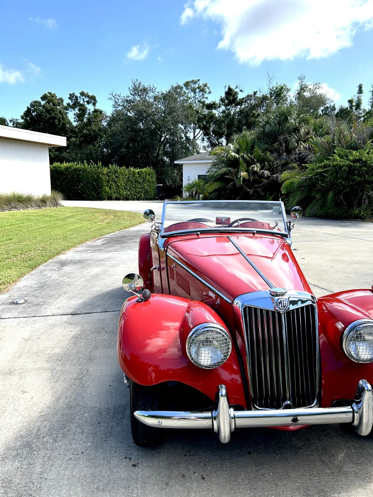 Mg-F-tf-1955-Red-Red-6