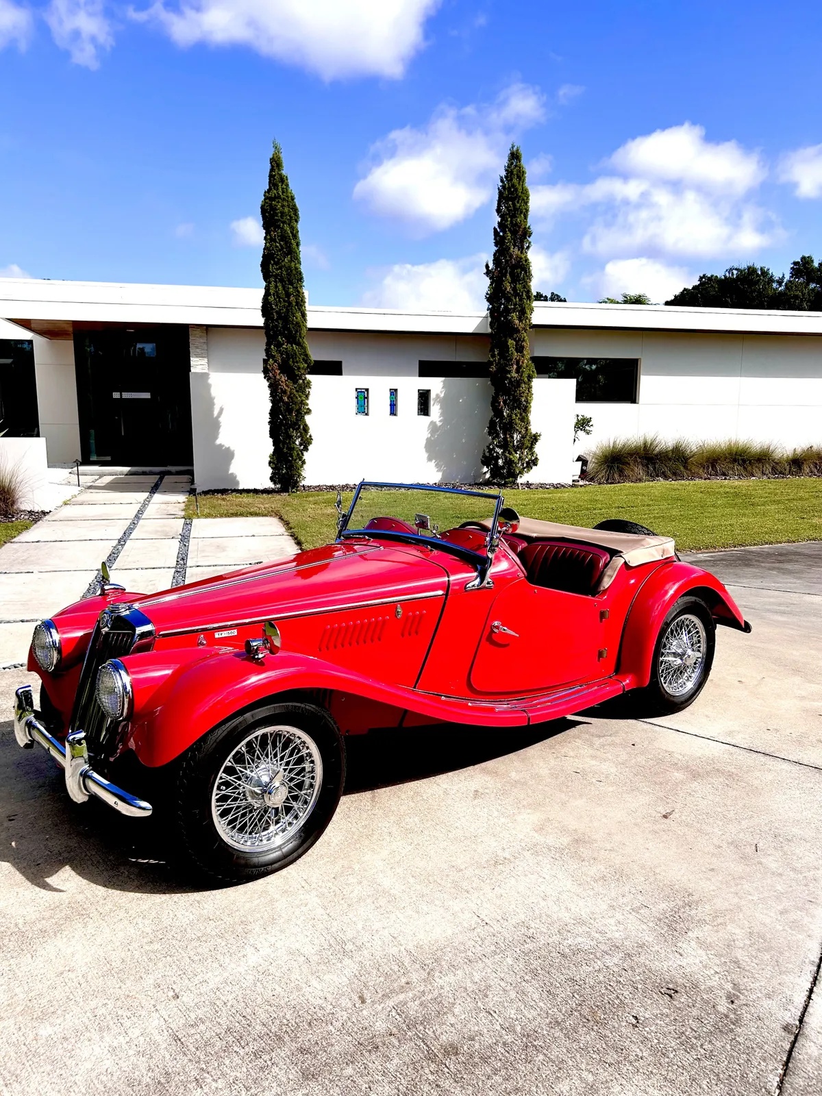 Mg-F-tf-1955-Red-Red-7