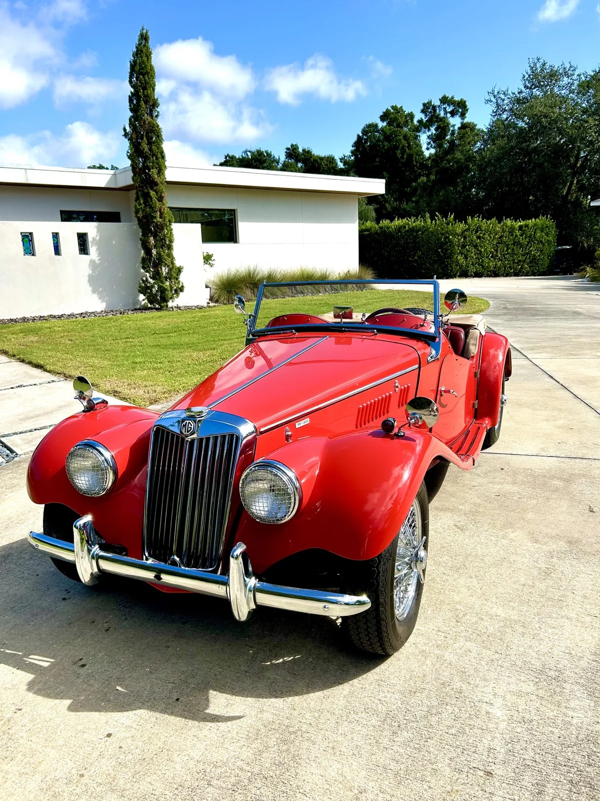 Mg-F-tf-1955-Red-Red-8