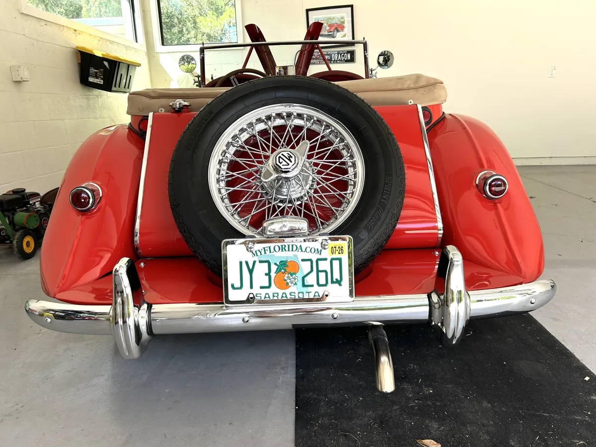Mg-F-tf-1955-Red-Red-9