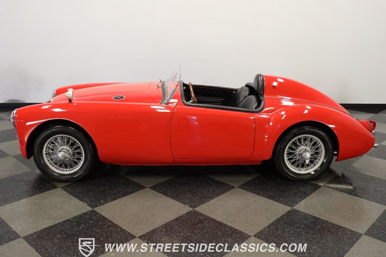 Mg-Mga-1958-Red-Black-1