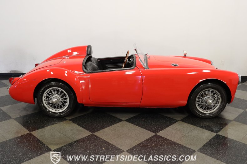 Mg-Mga-1958-Red-Black-14