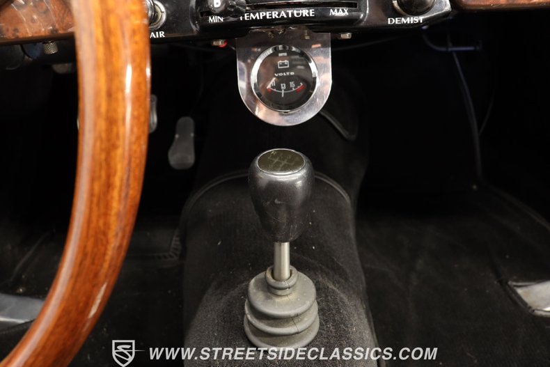 Mg-Mga-1958-Red-Black-40