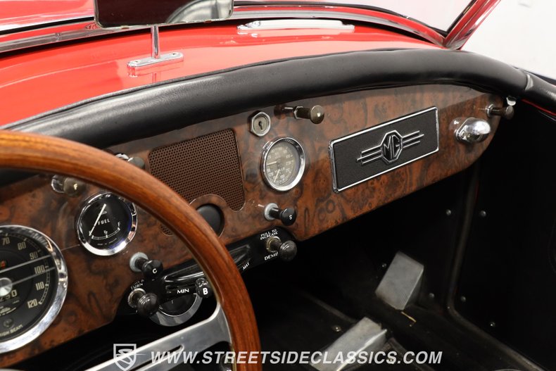 Mg-Mga-1958-Red-Black-41