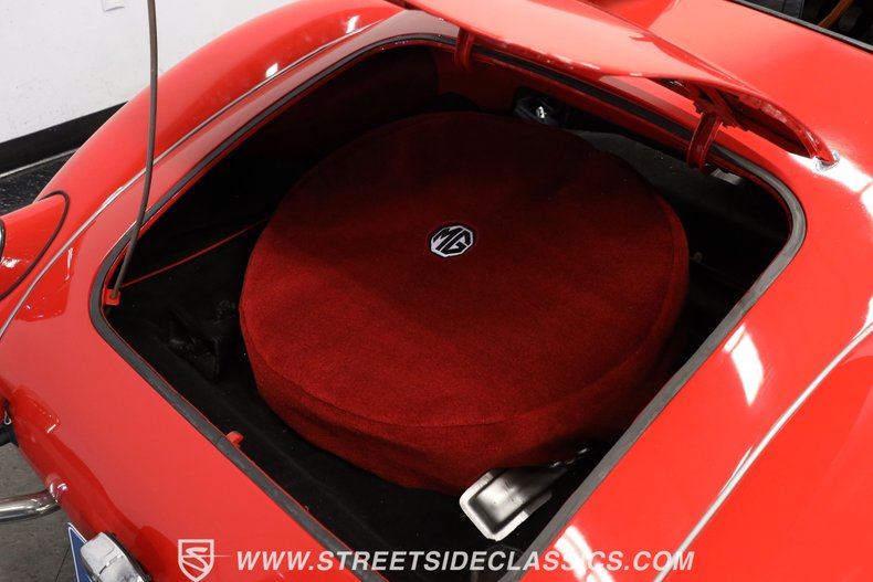 Mg-Mga-1958-Red-Black-6