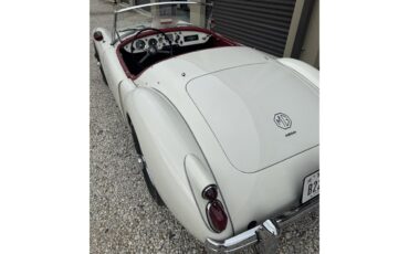 Mg-Mga-1960-White-Red-17