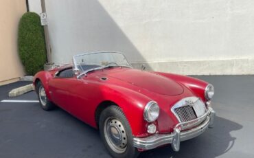 Mg-Mga-1961-Red-Black-3