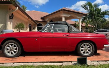 Mg-Mgb-1971-Cherry-Red-Cream-1