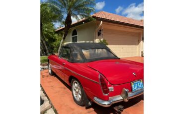 Mg-Mgb-1971-Cherry-Red-Cream-2