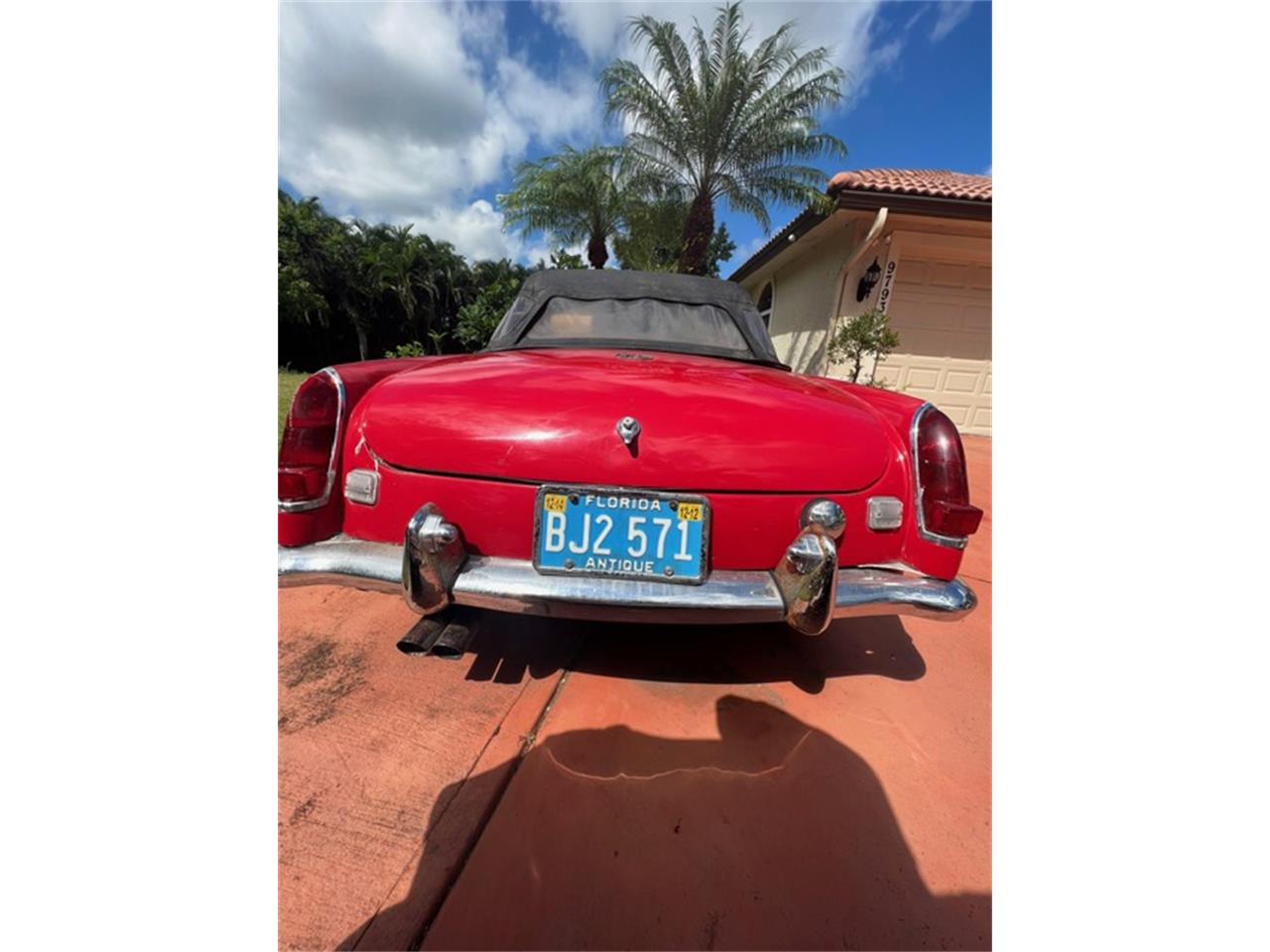 Mg-Mgb-1971-Cherry-Red-Cream-3