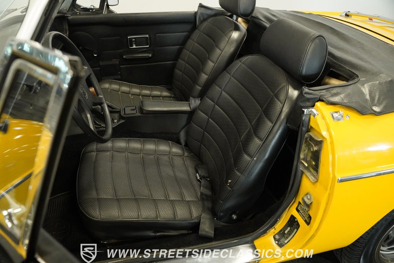 Mg-Mgb-1978-Yellow-Black-40