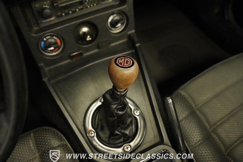 Mg-Mgb-1978-Yellow-Black-45