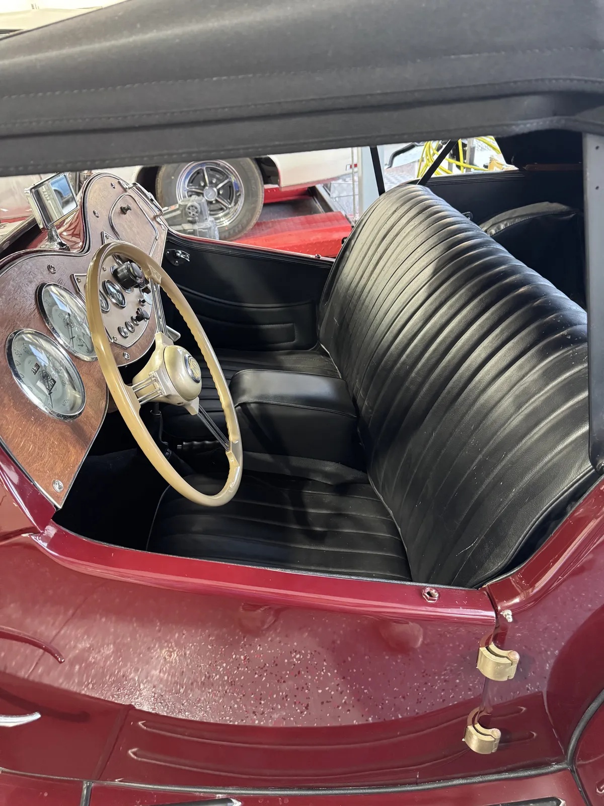 Mg-T-type-1952-Maroon-Black-3