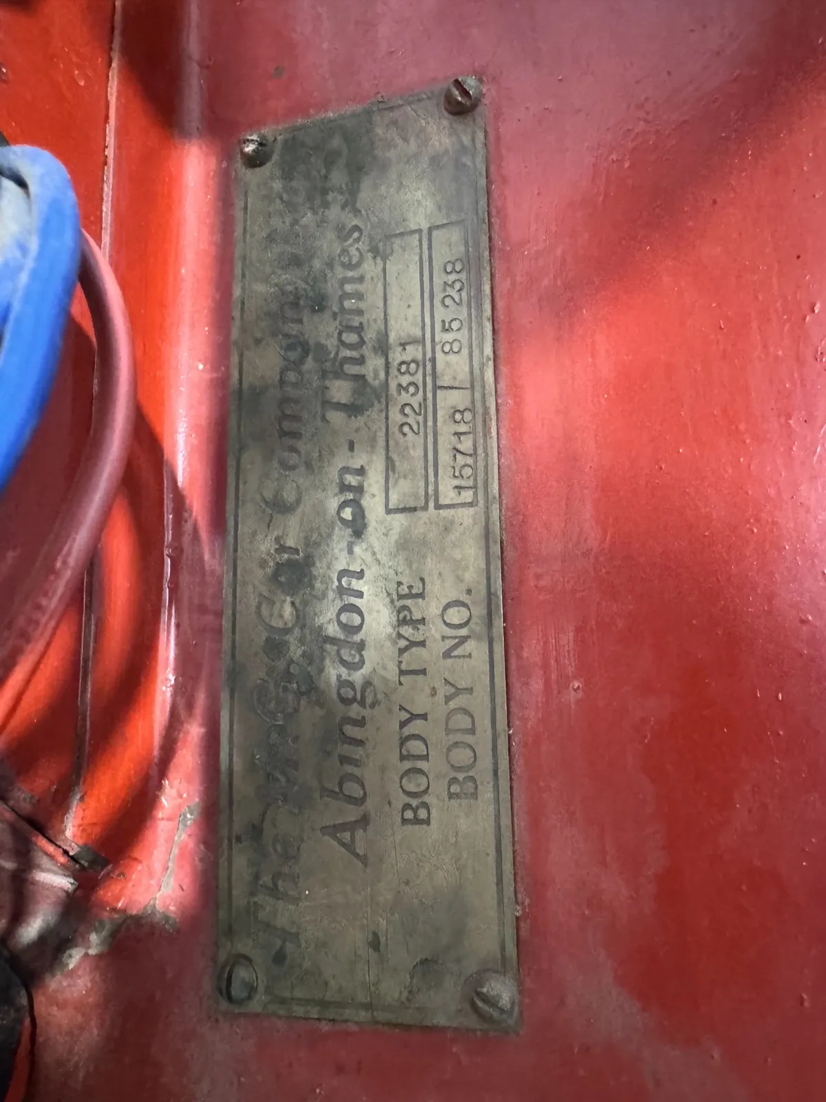 Mg-T-type-1952-Maroon-Black-5