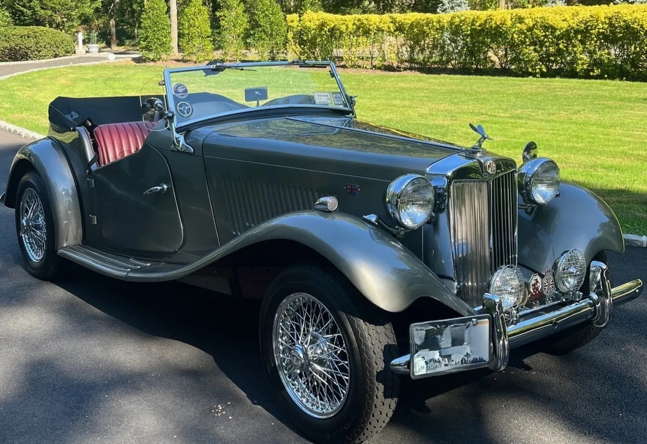 Mg-T-type-1953-Silver-Oxblood-1
