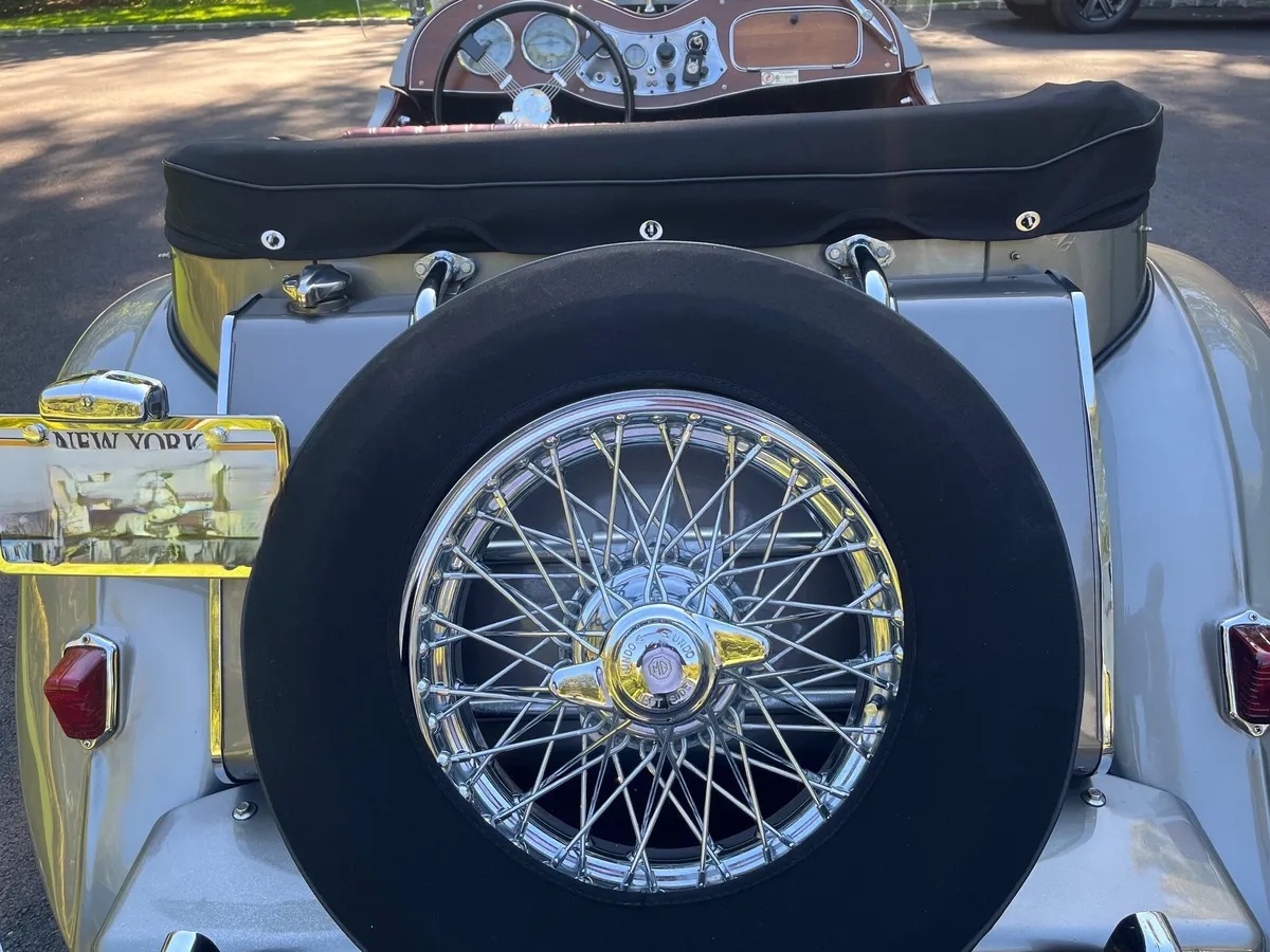 Mg-T-type-1953-Silver-Oxblood-14