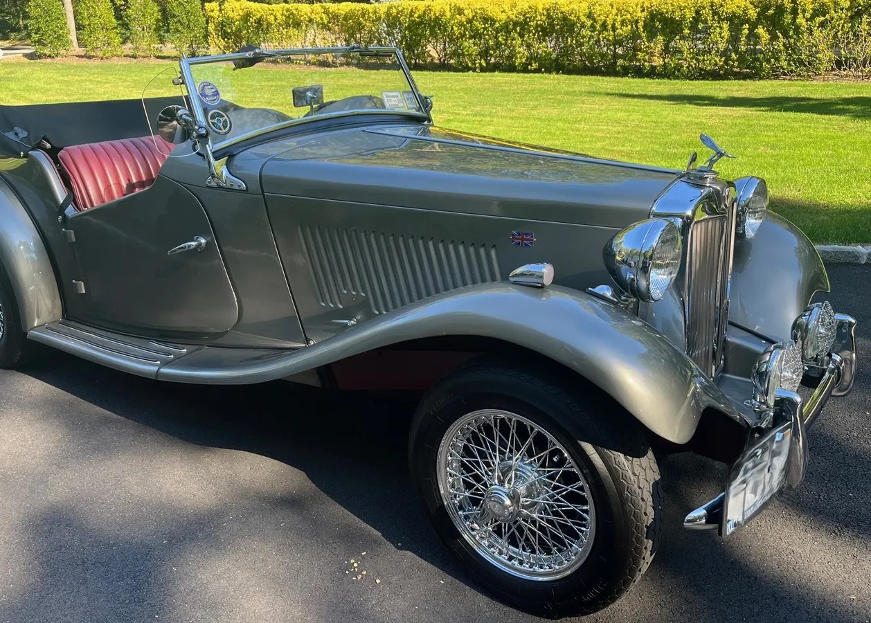 Mg-T-type-1953-Silver-Oxblood-2