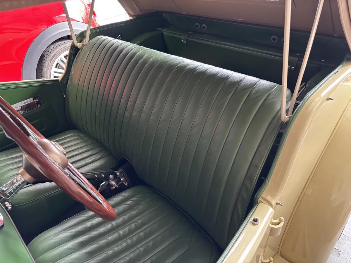 Mg-T-type-1953-Yellow-Green-10