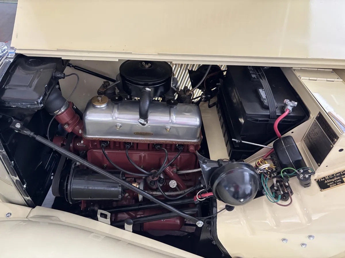Mg-T-type-1953-Yellow-Green-2