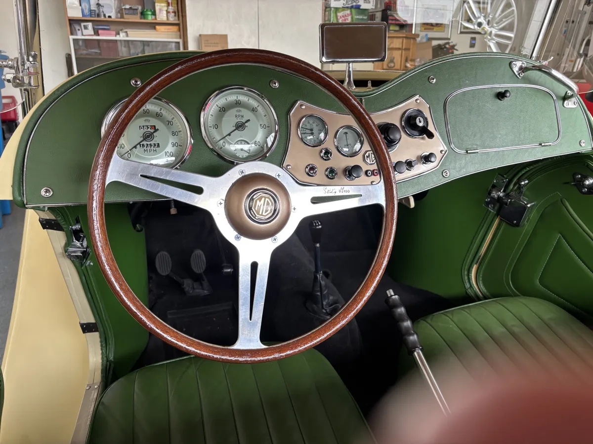 Mg-T-type-1953-Yellow-Green-7
