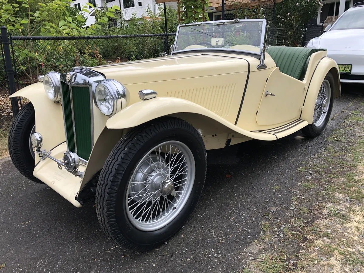 Mg-Tc-1948-Factory-Sequoia-Cream-Green-18