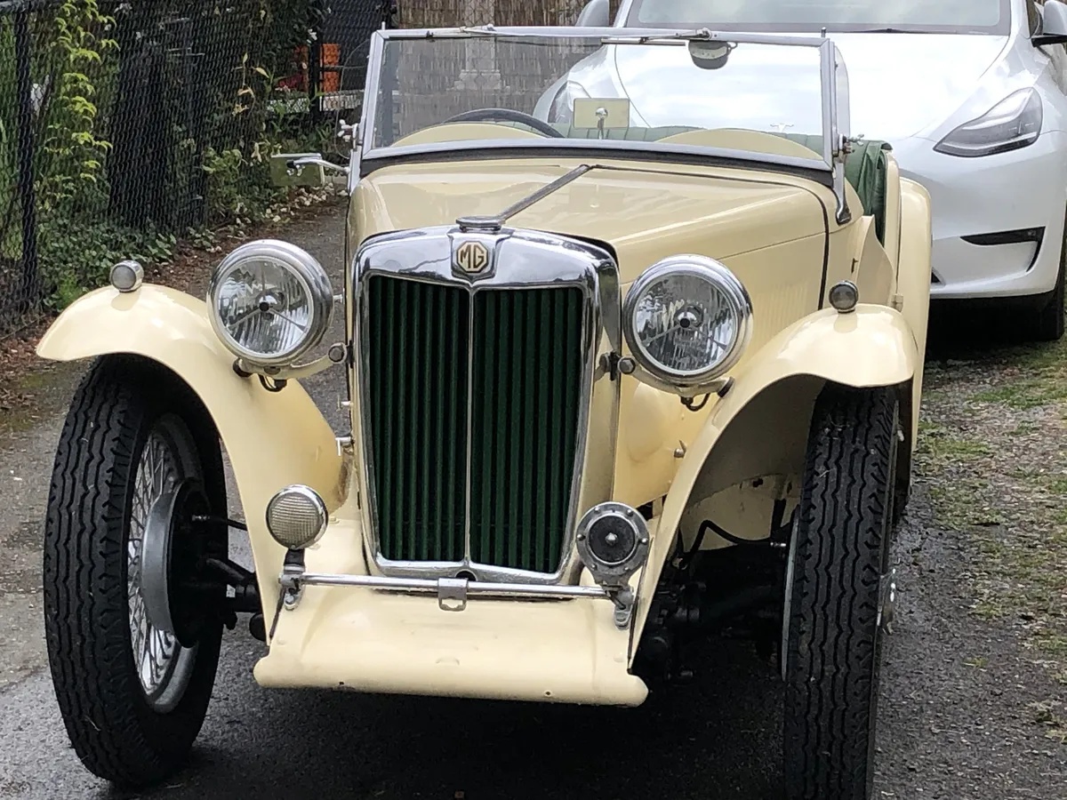 Mg-Tc-1948-Factory-Sequoia-Cream-Green-4
