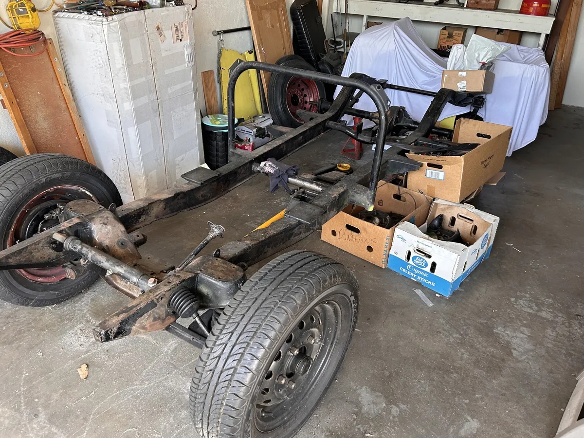 Mg-Td-1951-Yellow-Black-1