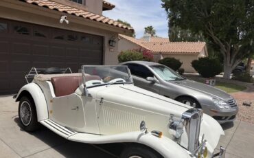 Mg-Td-1952-White-Tan-1