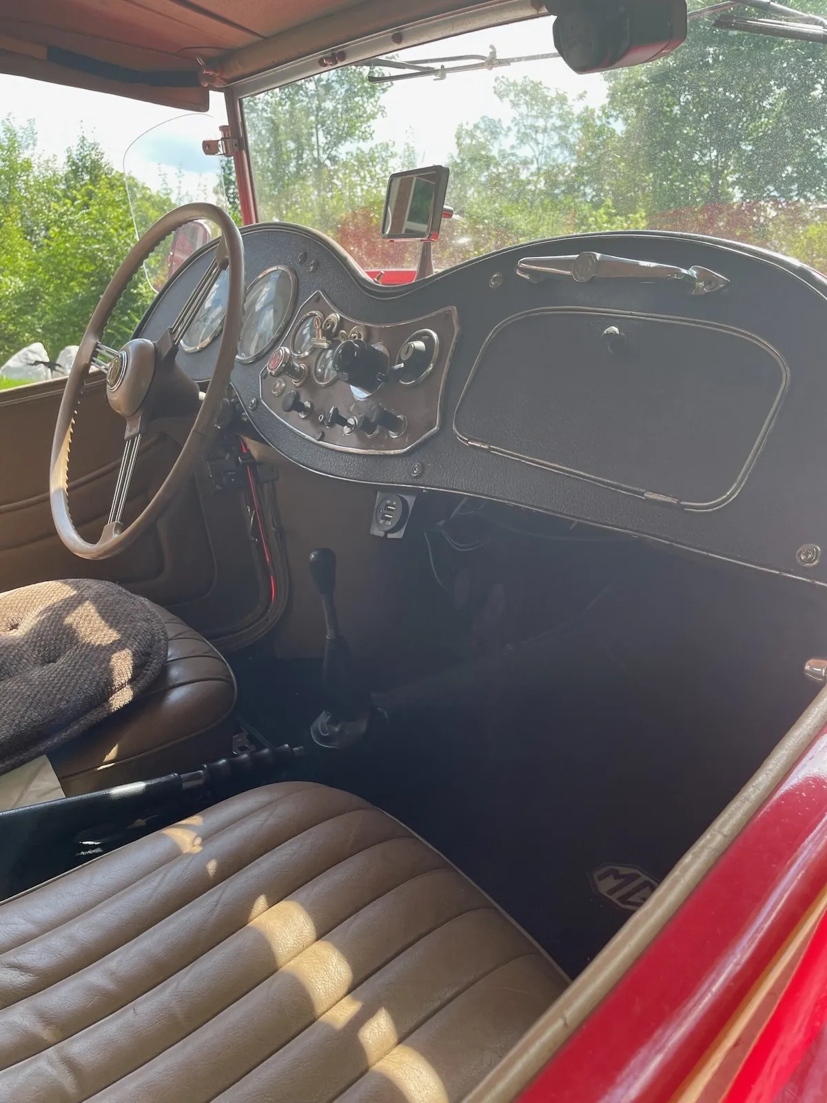 Mg-Td-1953-Red-Tan-4