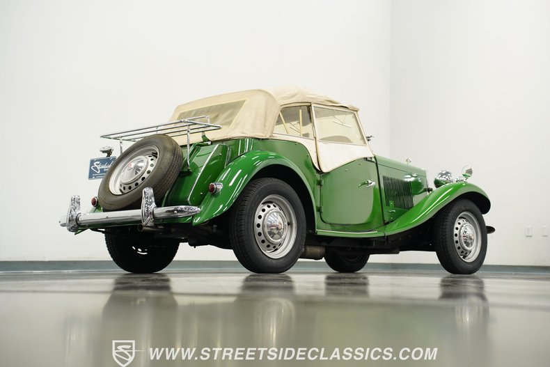 Mg-Td-1953-Woodland-Green-Tan-23
