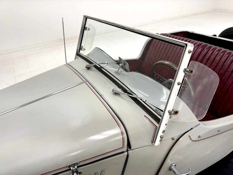 Mg-Td-1981-Gray-Oxblood-17
