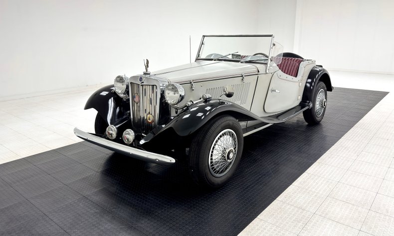 Mg-Td-1981-Gray-Oxblood-3