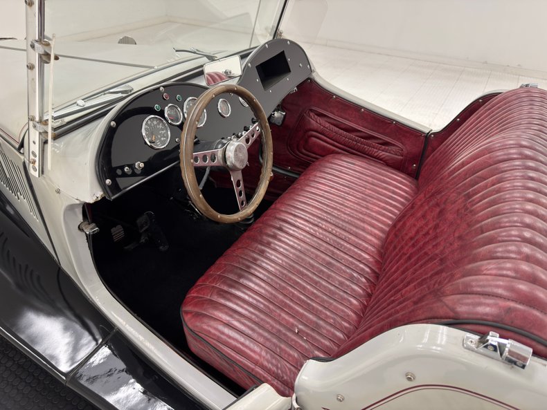 Mg-Td-1981-Gray-Oxblood-31