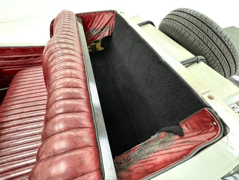 Mg-Td-1981-Gray-Oxblood-32