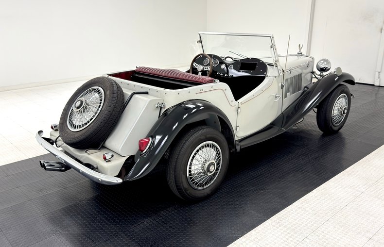 Mg-Td-1981-Gray-Oxblood-6