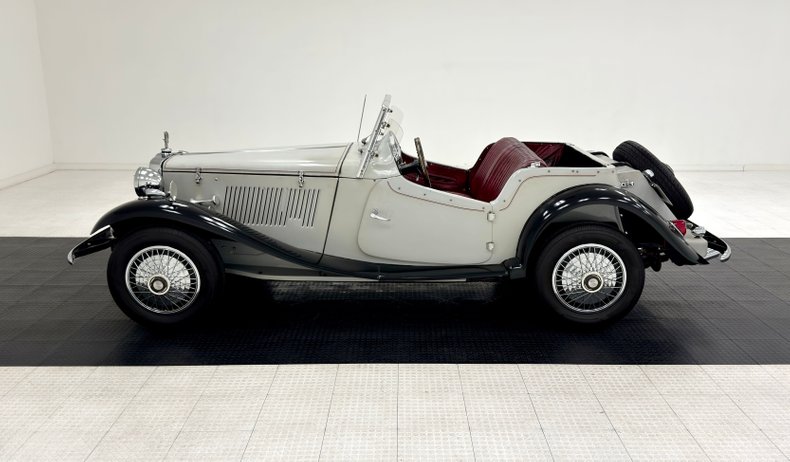 Mg-Td-1981-Gray-Oxblood