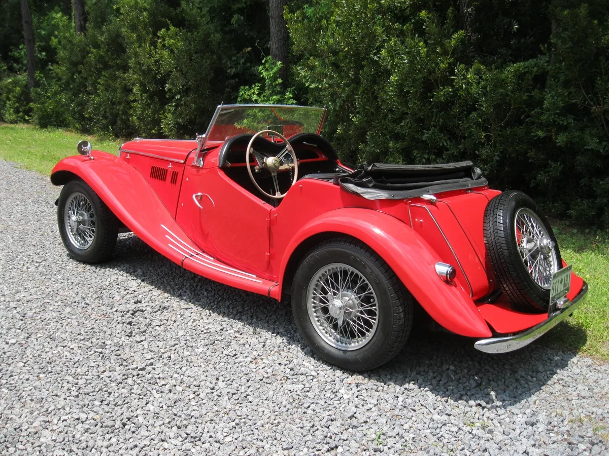 Mg-Tf-1954-Red-Black-1