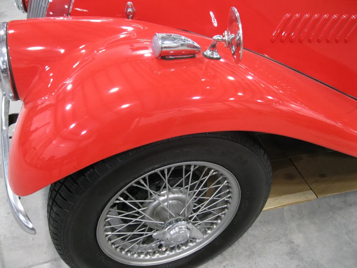 Mg-Tf-1954-Red-Black-15