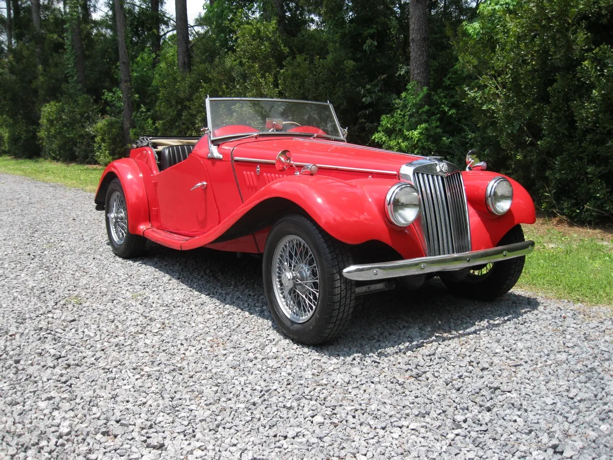 Mg-Tf-1954-Red-Black-3