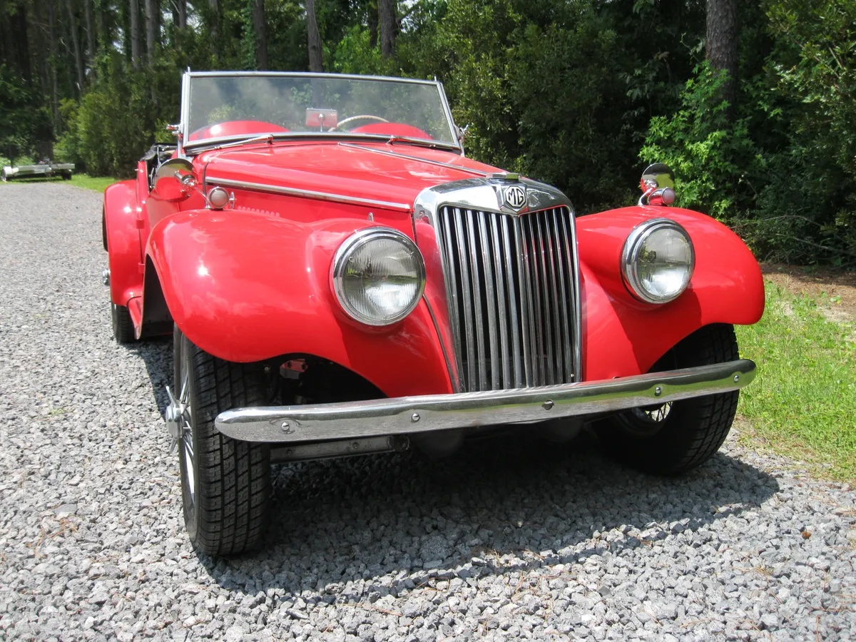 Mg-Tf-1954-Red-Black-7