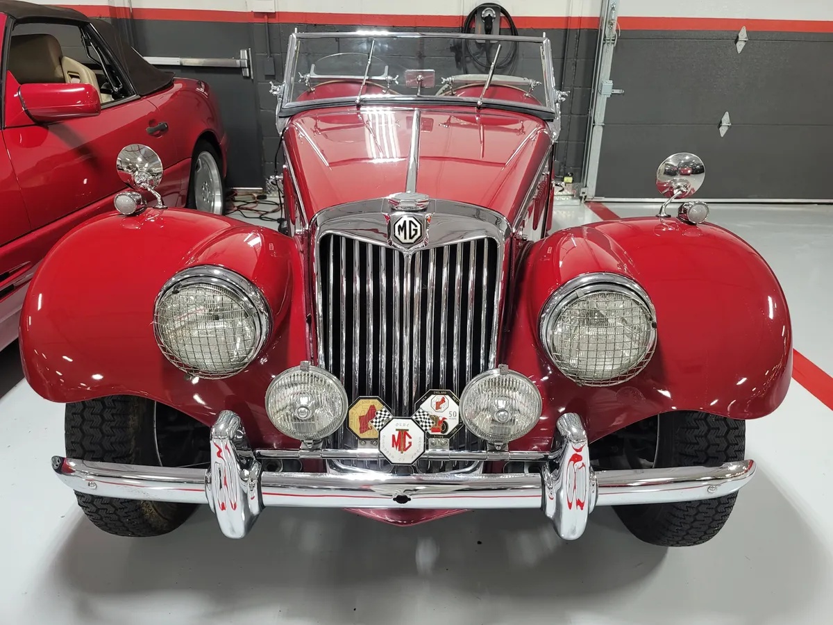 Mg-Tf-1955-Red-Tan-15