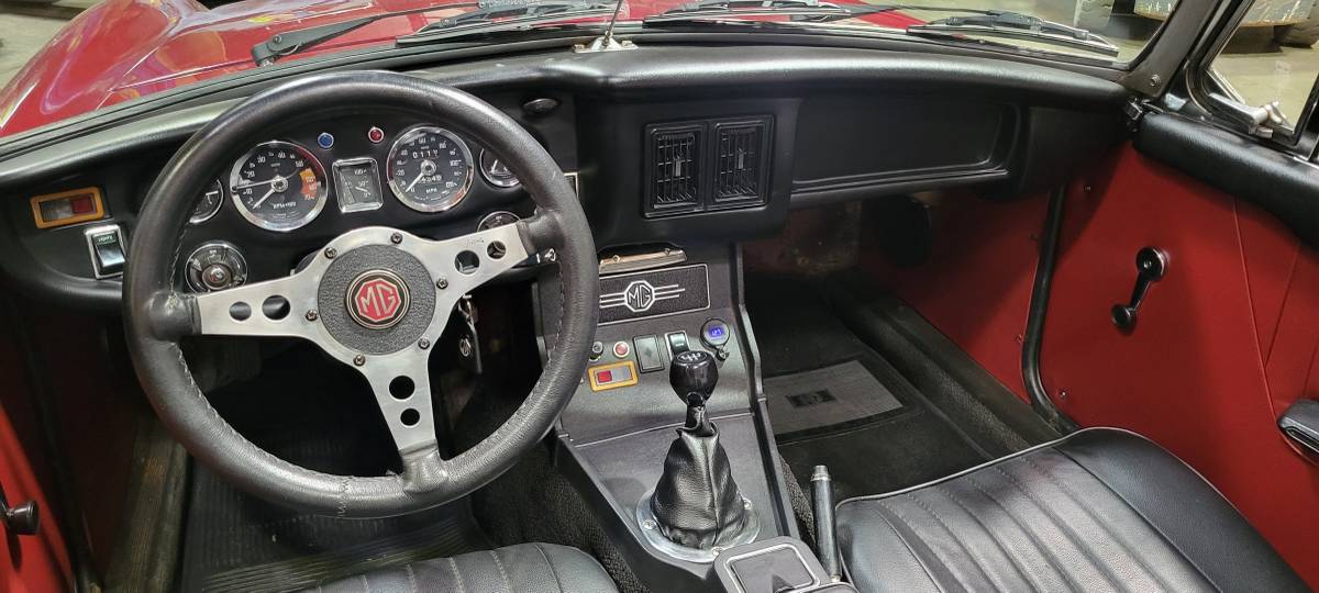 Mg-mgb-1974-red-18