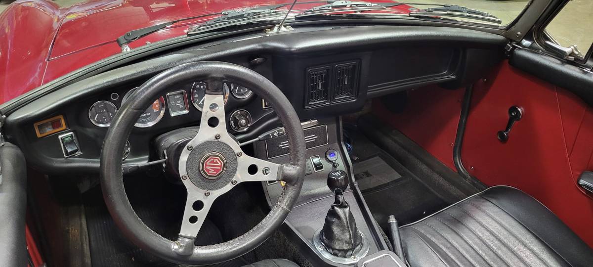Mg-mgb-1974-red-20