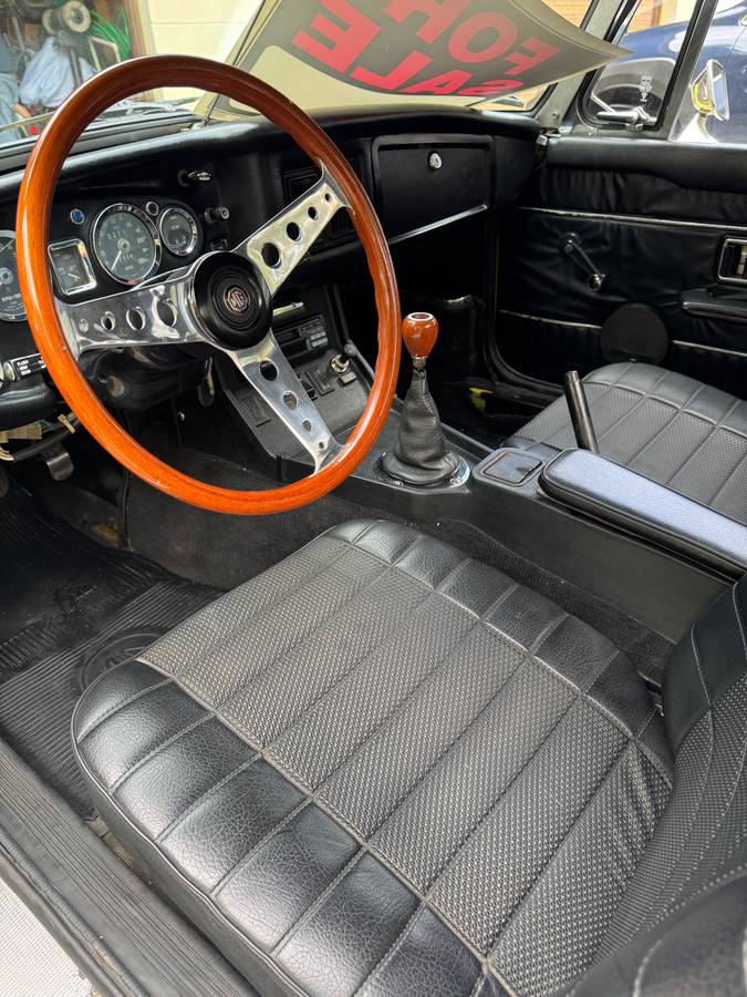 Mg-mgb-1975-8